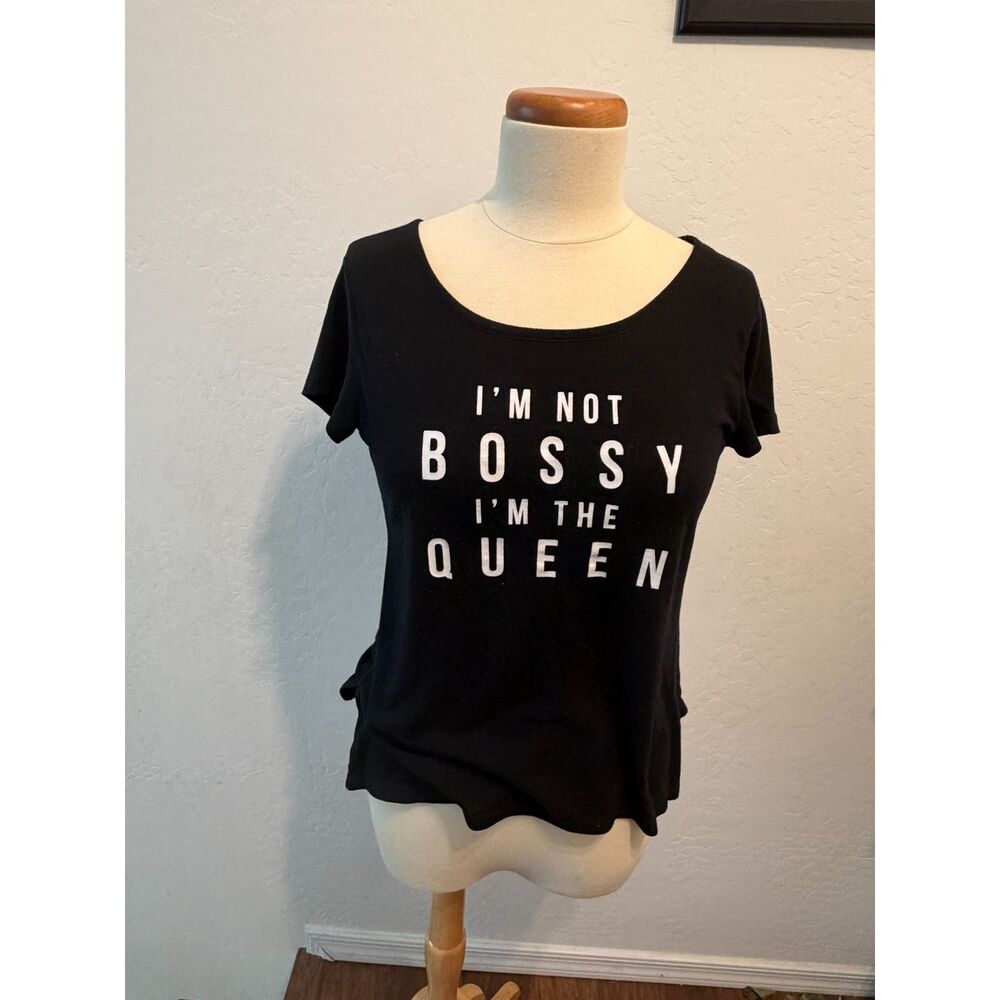 Wound Up "I'm Not Bossy I'm The Queen" Graphic Tee – Size Junior's Small (3-5)